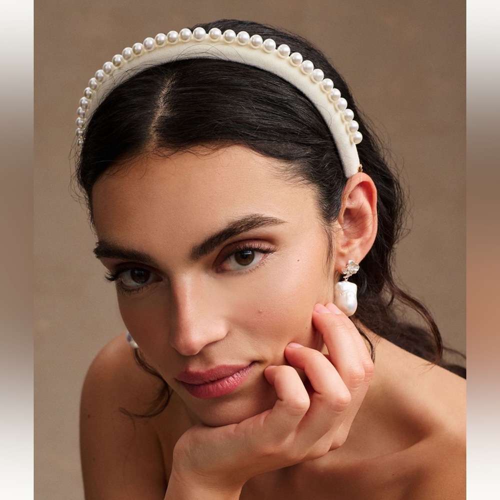 Lele Sadoughi Pearl-Embellished Velvet Headband
